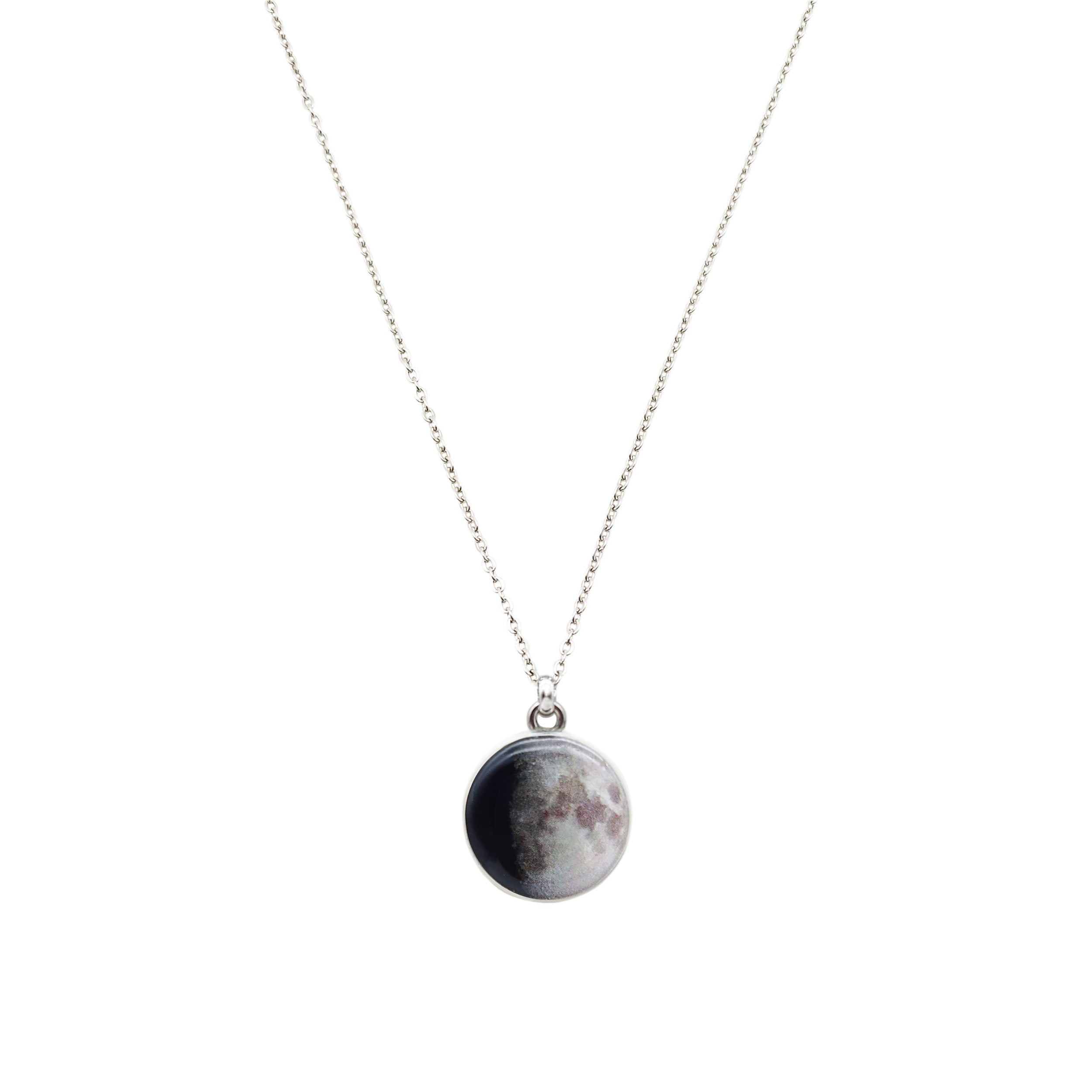 Collana con pendente Luna in Argilla Polimerica e Resina