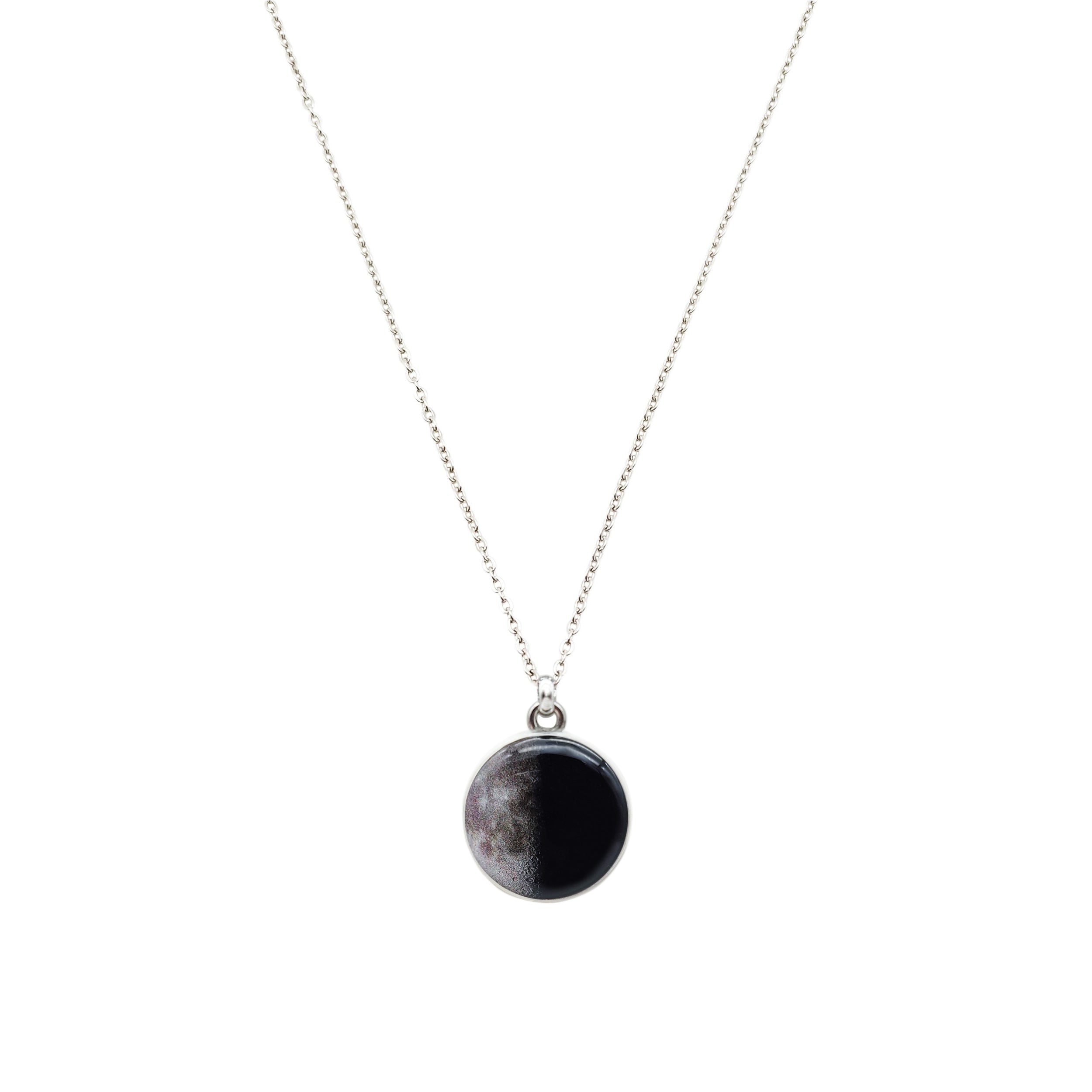 Collana con pendente Luna in Argilla Polimerica e Resina